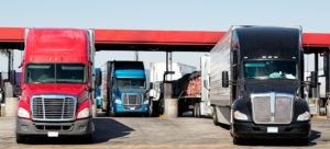 How Fuel Cards and Fleet Management Programs Help to Lower the Cost of Fuel
