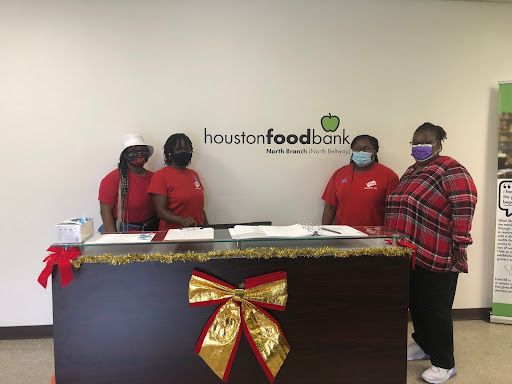 WEXers-leveraging-Volunteer-Time-Off-at-Houston-Food-Bank