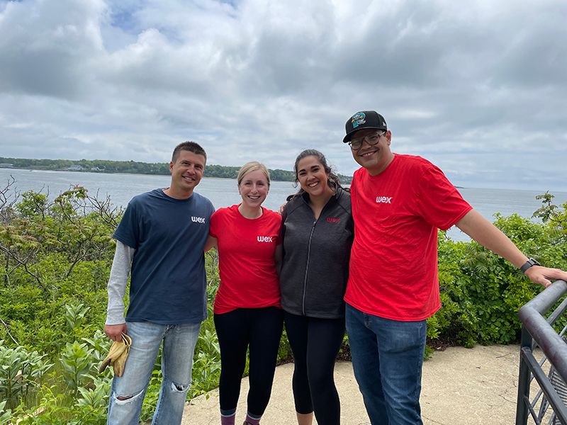 WEXers arriving on Cow Island for a day of volunteering and team building