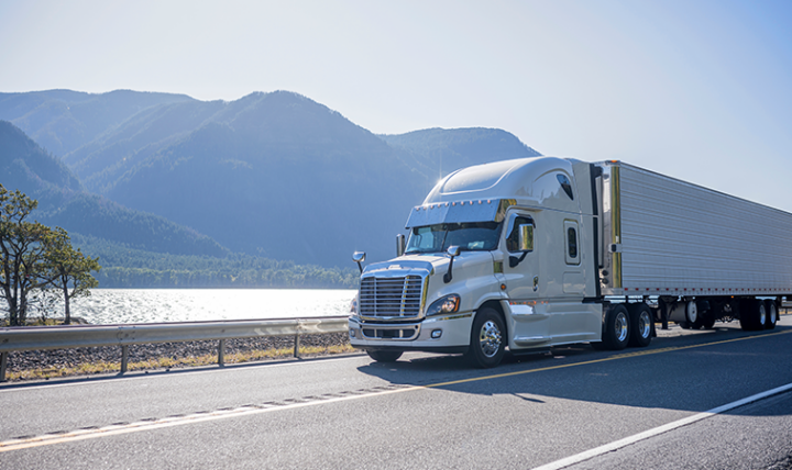 6 tips to ensure driver safety for your trucking business